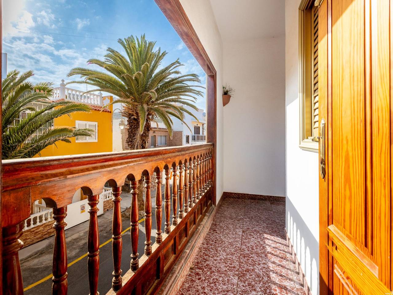 Entire holiday apartment, Seaside Arico in Las Arenas, Arico