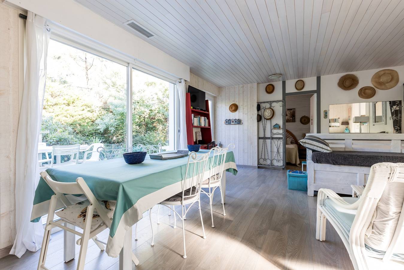 Casa de vacaciones 'Villa Cap Ferret Ref 230' con piscina compartida, Wi-Fi y aire acondicionado in Lège-Cap-Ferret, Region de Arcachon
