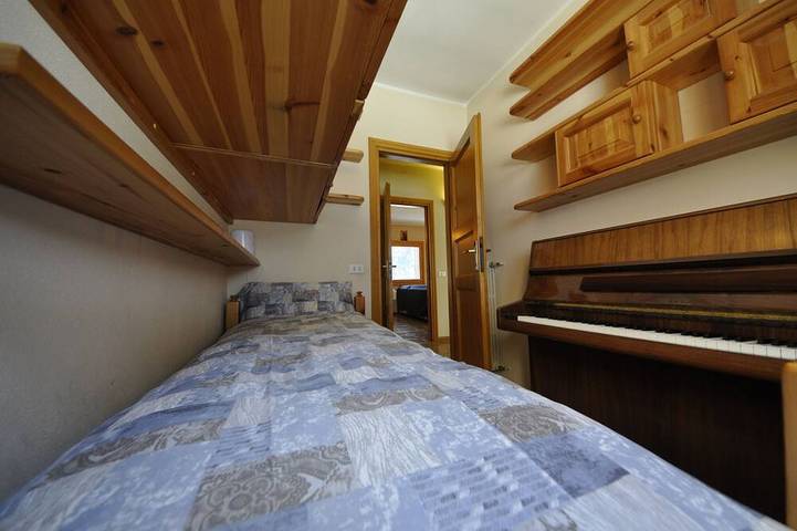P&P Home - Large 3-Bedroom Apartment Near the Slopes of Bormio and Livigno with a View of the Alps in San Carlo (Valdidentro), Valdidentro