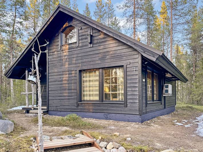 Log cabin for 4 people, with sauna in Lapland