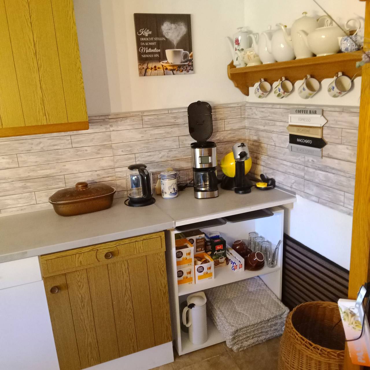 Entire apartment, Apartment 'Langerwehe' with private terrace, private garden and Wi-Fi in Langerwehe, Naturpark Hohes Venn-Eifel