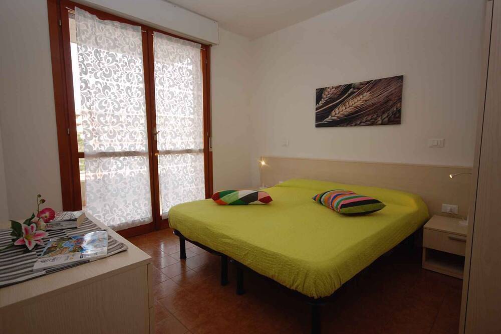 Ganze Wohnung, Ferienwohnung mit Pool in Lignano Riviera, Lignano Sabbiadoro