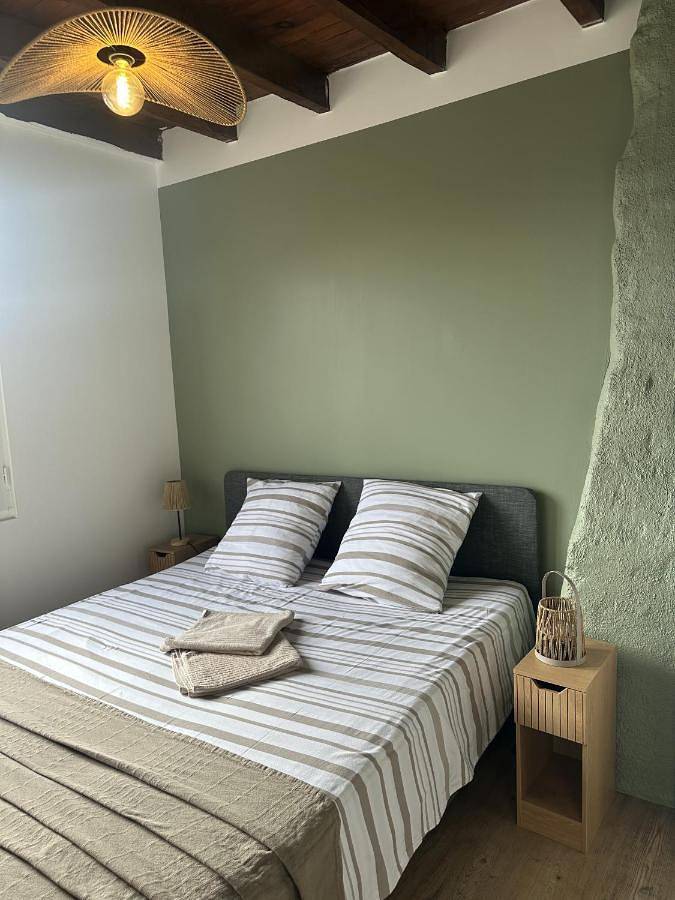 Location de vacances pour 4 personnes, avec jardin et piscine, animaux acceptés à Nadaillac - 2