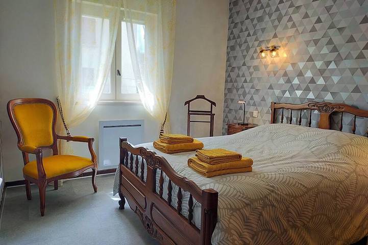 Location de vacances pour 4 personnes, avec Jardin à Saint-Julien-Chapteuil - 2