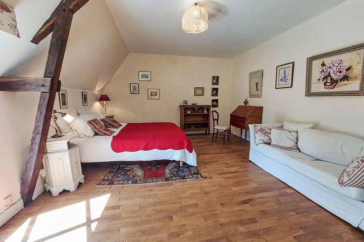 Location de vacances pour 6 personnes, avec piscine et jardin à Saint-Georges-de-Reintembault - 4