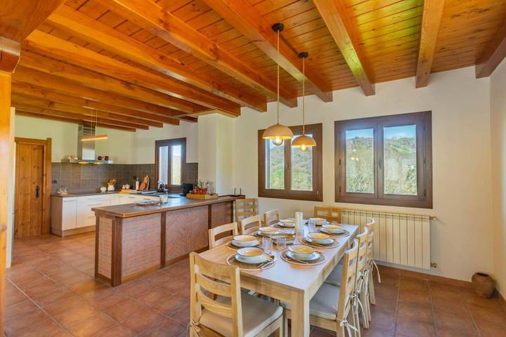 Casa rural para 10 personas, con Balcón y Terraza además de Jardín y Vistas en Echalar - 4