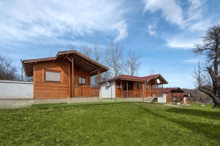 Albergue para 20 personas, con jardín y terraza en Bulgaria