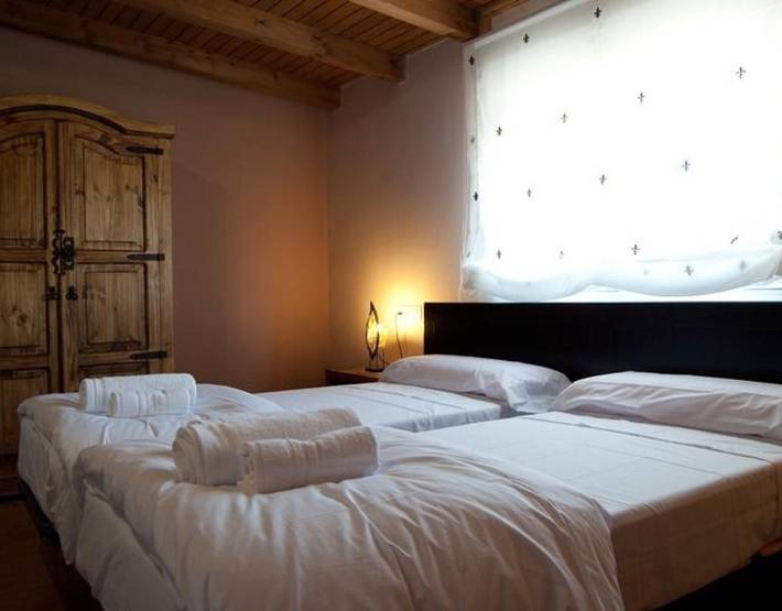 Chalet para 14 personas, con Jacuzzi y Jardín en Navarra - 4