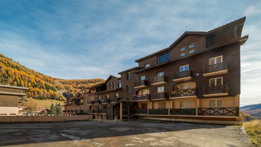 Gîte pour 4 personnes, avec balcon à Allos - 2