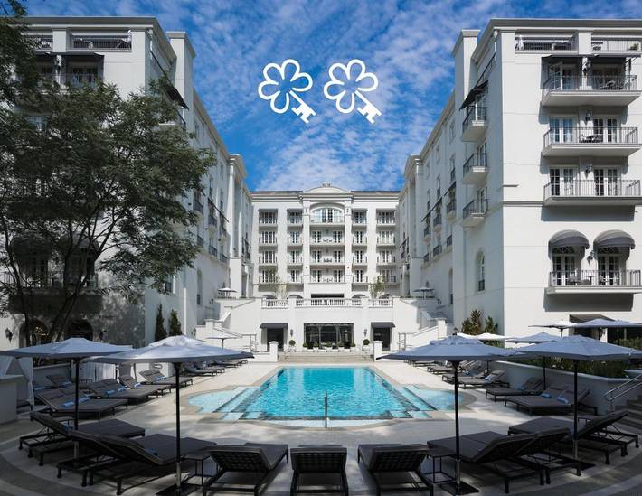 Pousadas para 3 pessoas, com sauna e piscina e ainda jardim and jacuzzi, com animais de estimação em Vila Andrade