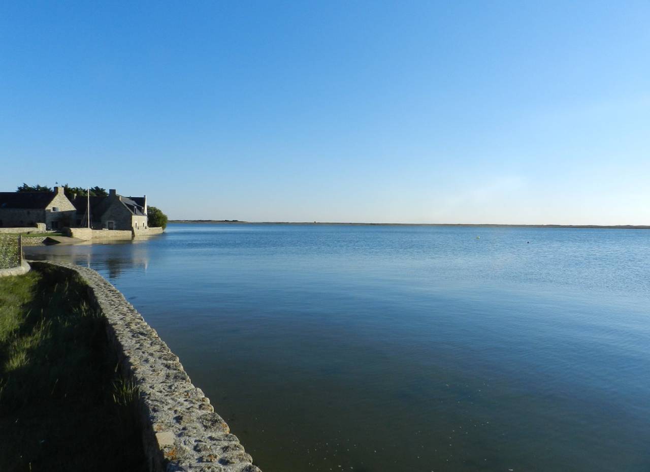 Sérénité et tranquillité au bord de la petite mer de Gâvres in Plouhinec (Morbihan), Côte des Mégalithes