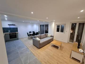 Location de vacances pour 6 personnes, avec terrasse ainsi que jardin et vue à Jargeau