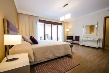 Villa voor 15 Personen in Nueva Andalucía, Marbella, Afbeelding 4