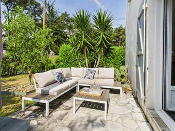 Gîte pour 12 personnes, avec jardin dans Plage de Pont-Mahé