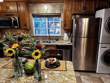 Glamping for 2 Guests in Lake Arrowhead, Southern California, Picture 3