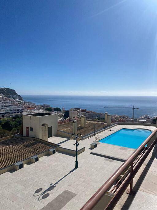Ferienwohnung für 6 Personen, mit Ausblick und Terrasse sowie Pool - 1