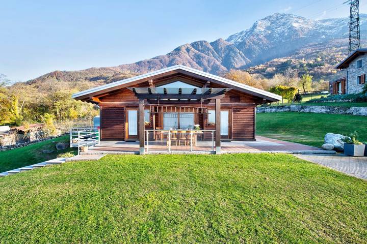 Villa für 6 Personen, mit Balkon und Garten sowie Seeblick am Comer See