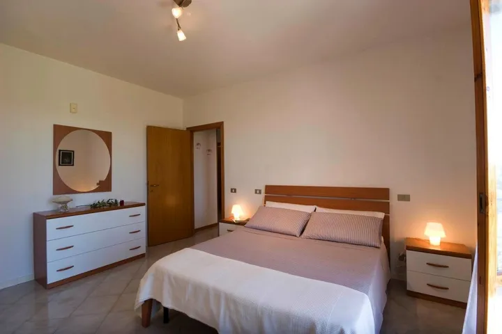 Bed and breakfast per 3 persone, con panorama e giardino - 1
