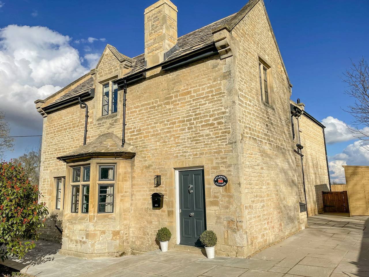 Kylemore Railway Cottage in Uffington, Lincolnshire