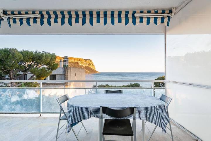 Gîte pour 4 personnes, avec terrasse et vue dans Plage Du Bestouan Cassis - 4