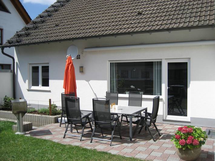 Ferienwohnung für 10 Personen, mit Terrasse und Garten, kinderfreundlich