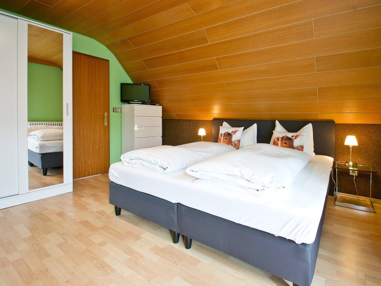 Zimmer 'Helga' mit gemeinsamer Terrasse, Balkon und Wi-Fi in Bad Rippoldsau-Schapbach, Mittlerer Schwarzwald
