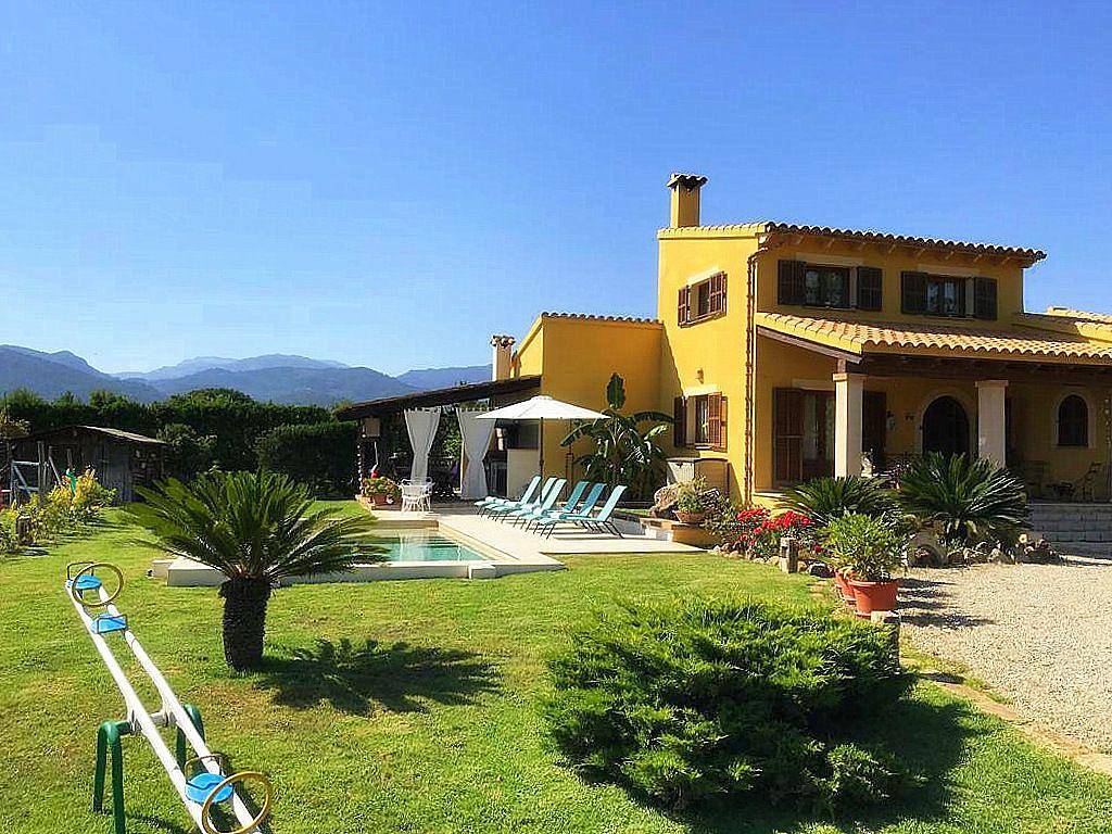 Finca 'Sa Tanca' with private pool in Inca, Majorca Center