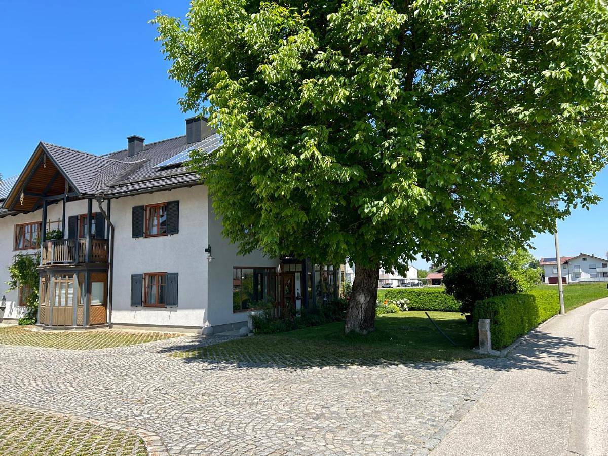 Ganze Wohnung, Traumhaft große Ferienwohnung nähe Attersee in Sankt Georgen im Attergau, Attergau