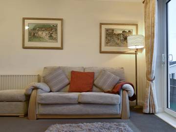 Log Cabin for 4 People in North Yorkshire, Yorkshire, Photo 4