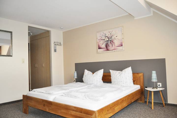 Hotel-Restaurant Käpt´n Pupkes - Dz Zimmer 6 in Wangerland, Südliche Nordseeküste