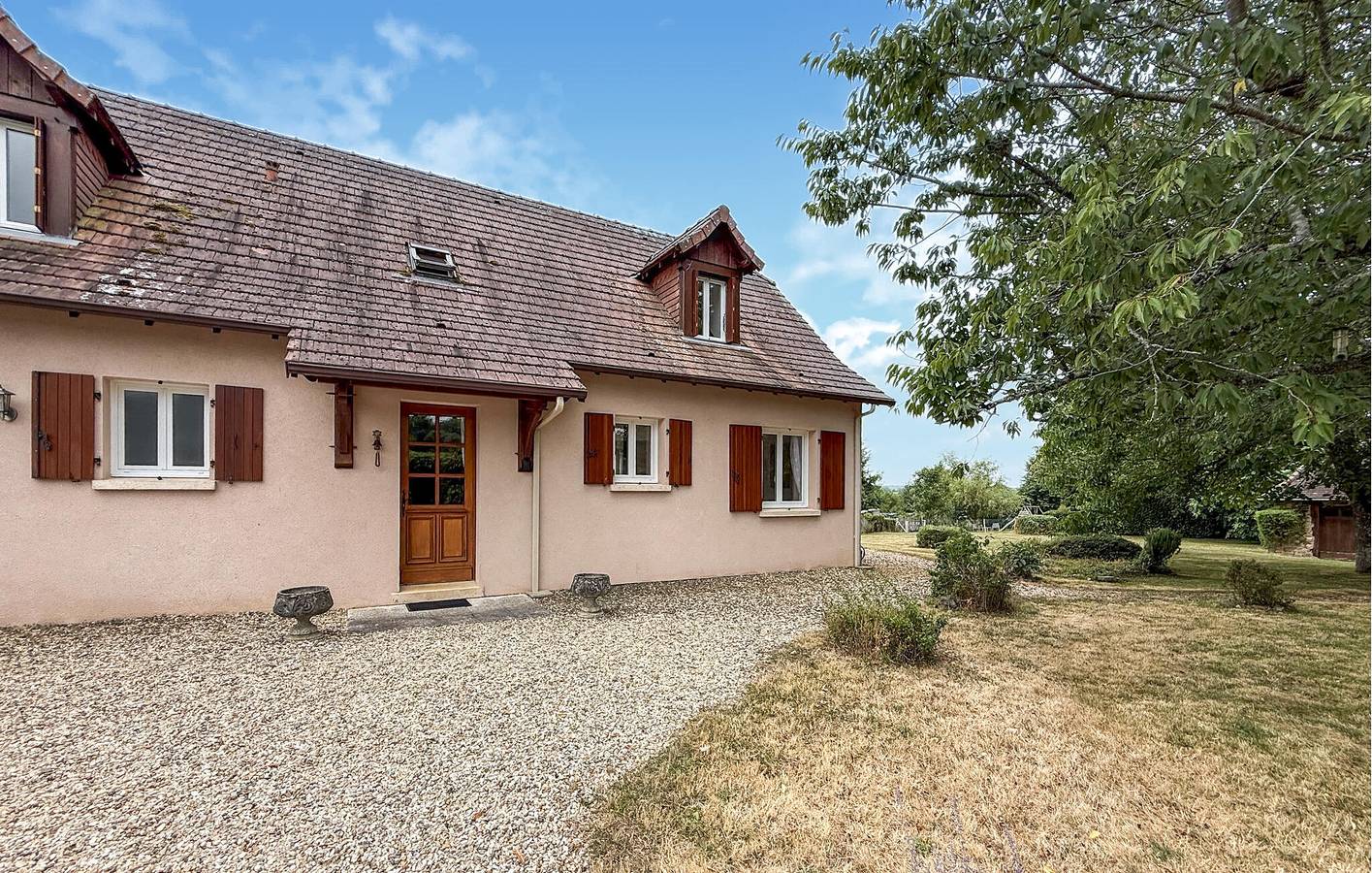 Charmant appartement de 140 m² avec piscine, à proximité du centre-ville de Savignac-Lédrier in Saint-Mesmin (Dordogne), Périgord Vert