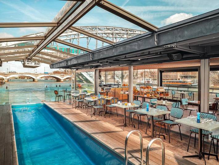 Hôtel pour 2 personnes, avec piscine ainsi que vue et terrasse
