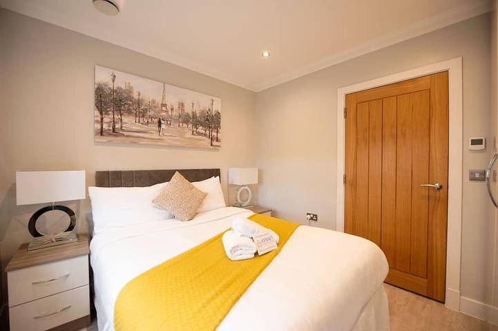 Appartement entier, Appartement-Exécutif-Sdb privée avec douche-Terrasse-Ground Floor in Reading, Berkshire