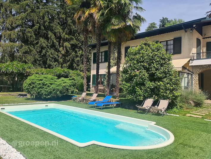 Casa vacanza per 12 persone, con Balcone/Terrazza e Terrazza nonché Giardino e Piscina a Besana in Brianza