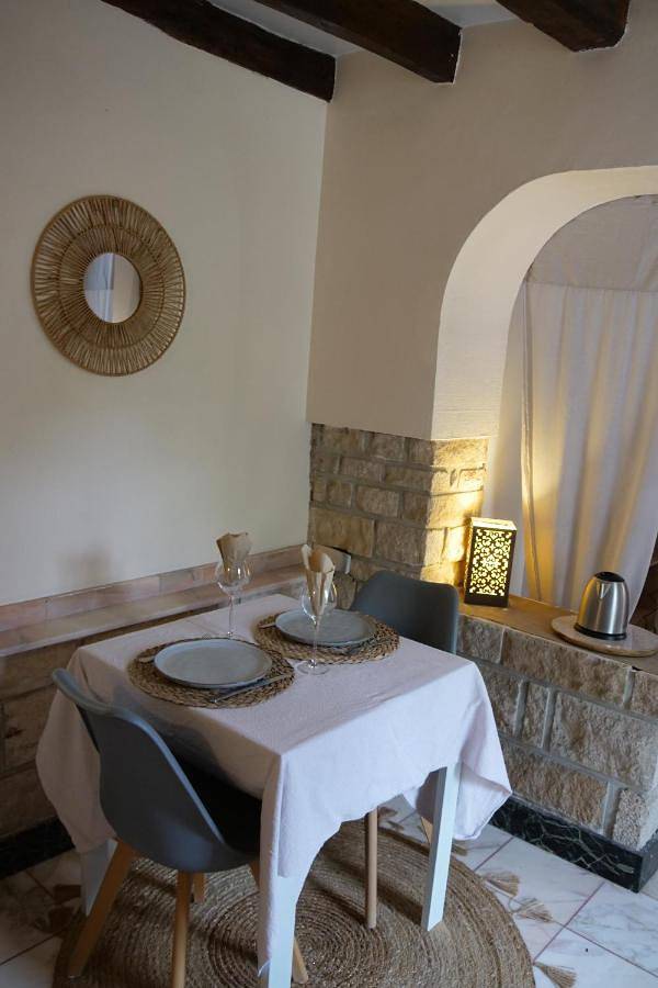 Appartement de vacances entier, Le Nid du Cormier in Ville-Saint-Jacques, Seine-et-Marne