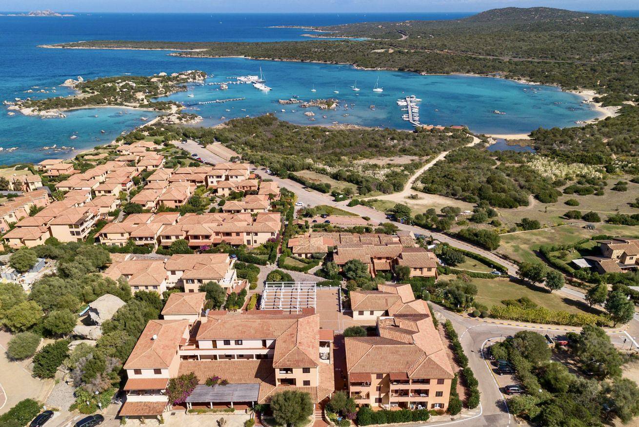 Ganze Wohnung, Baia Bahas two-room apartment 4 with sea view in Villaggio Marineledda, Costa Smeralda
