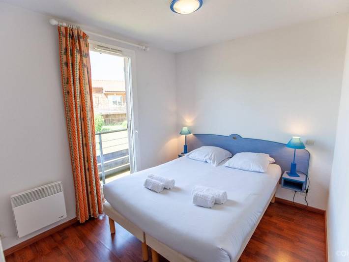 Gîte pour 8 personnes, avec piscine et terrasse, animaux acceptés à Cassen - 4