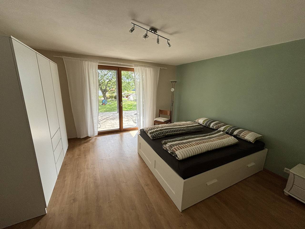 Ganze Wohnung, Ferienwohnung Steinbauer - Ferienwohnung Steinbauer - 110 m² in Wackersdorf, Ostbayern