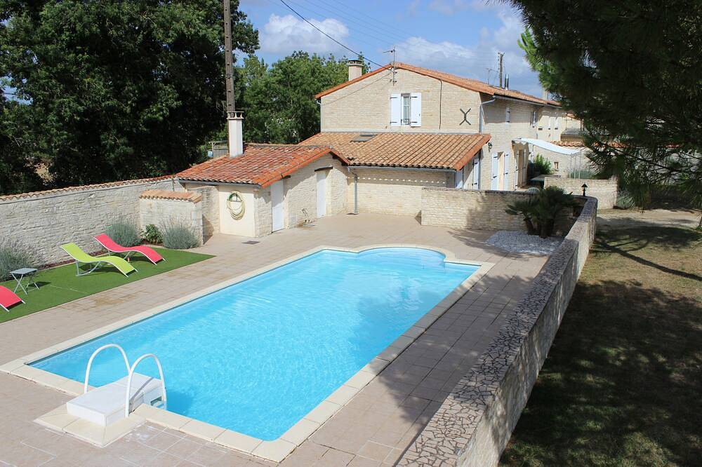 Maison de vacances \"La Marquise\" 8 à 10 personnes in Prissé-la-Charrière, Région de Niort