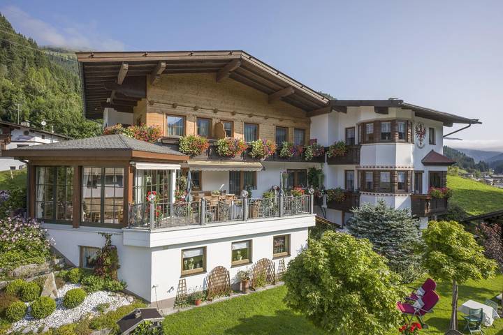 Appartement voor 4 personen, with tuin and sauna as well as balkon in Gerlos