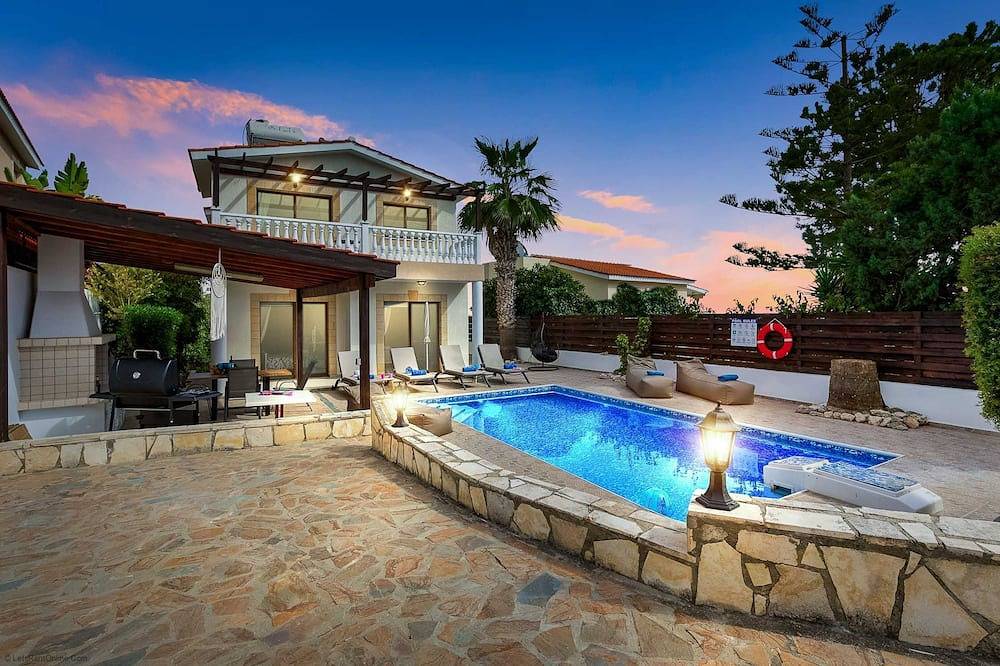 Casa vacanza a Peyia a partire da 235€ a notte