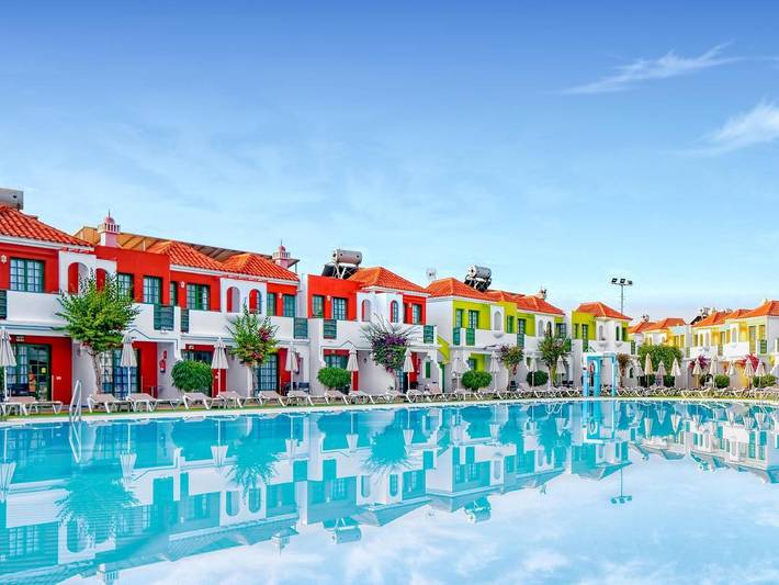 Vakantiepark voor 2 personen, with Balkon and Terras as well as Tuin and Kinderzwembad in Maspalomas