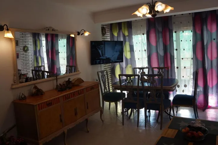 Ferienwohnung für 5 Personen, mit Ausblick und Balkon - 1