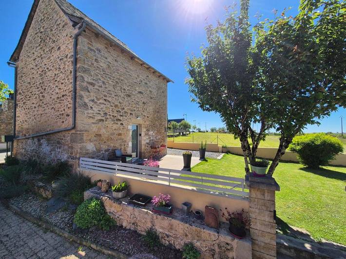 Location de vacances pour 2 personnes, avec jardin et vue à Lugan - 4