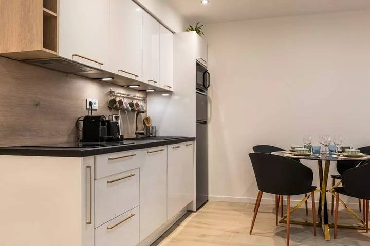 Gîte pour 4 personnes dans Gare De Cannes - 3