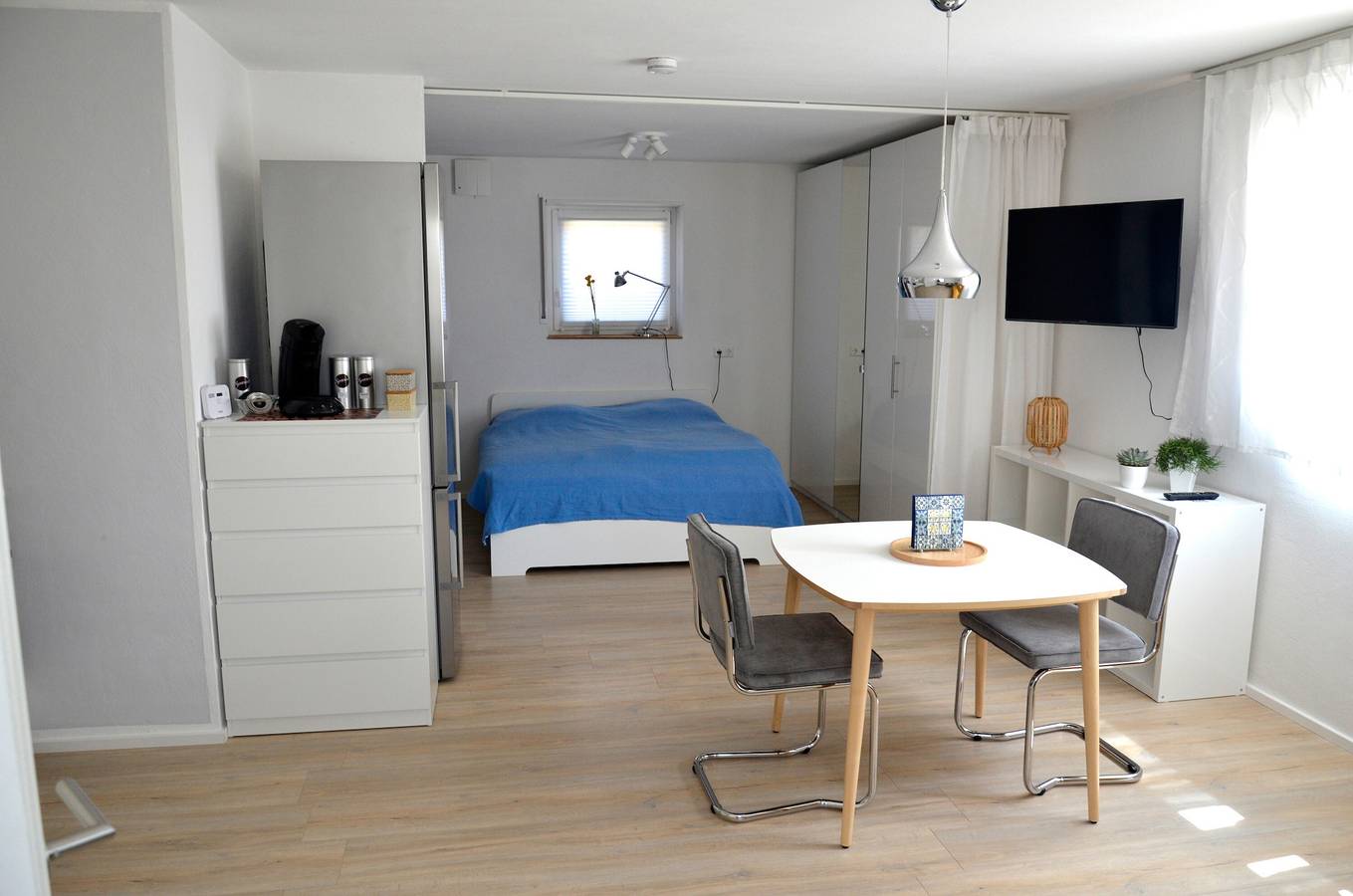 Ganze Wohnung, Ferienwohnung Zaunkönig mit 35m², Wohn-/Schlafzimmer, max. 2 Personen in Beuren, Albsteig Etappe 9