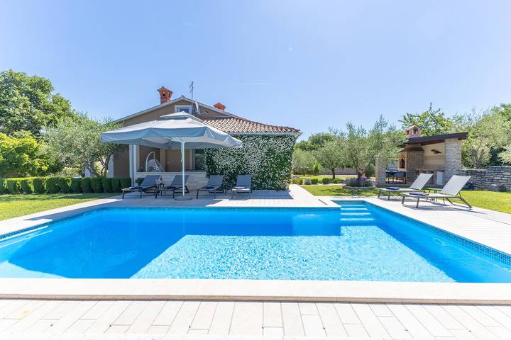 Villa pour 8 personnes, avec piscine et jardin, animaux acceptés à Selina - 4