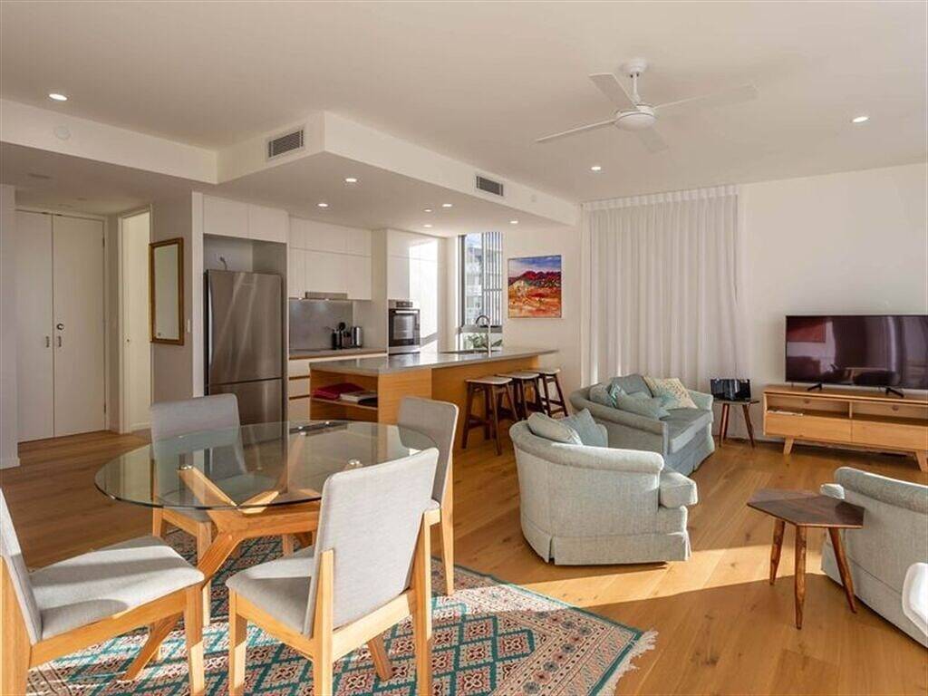 Ganze Wohnung, Immaculately presented spacious & light filled unit perfect for your getaway in Maroochydore, Sunshine Coast