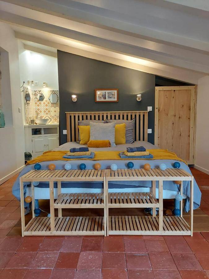 Location de vacances pour 2 personnes, avec jardin à Vertheuil - 2