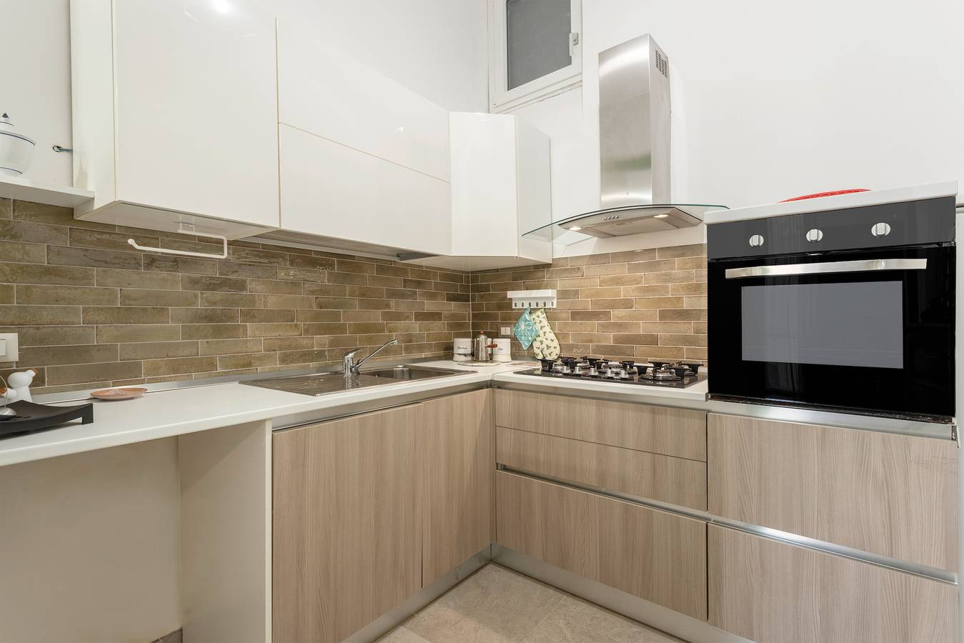 Entire apartment, Apartment 'Santa Rita' with Balcony, Wi-Fi and Air Conditioning in Palermo, Palermo Province